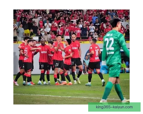 J1联赛金靴争夺战升温，前锋群雄竞逐桂冠